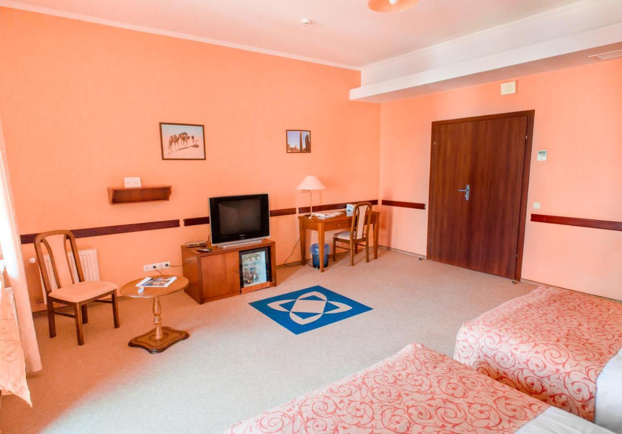 Premier Hotel Shafran Sumy Exteriér fotografie
