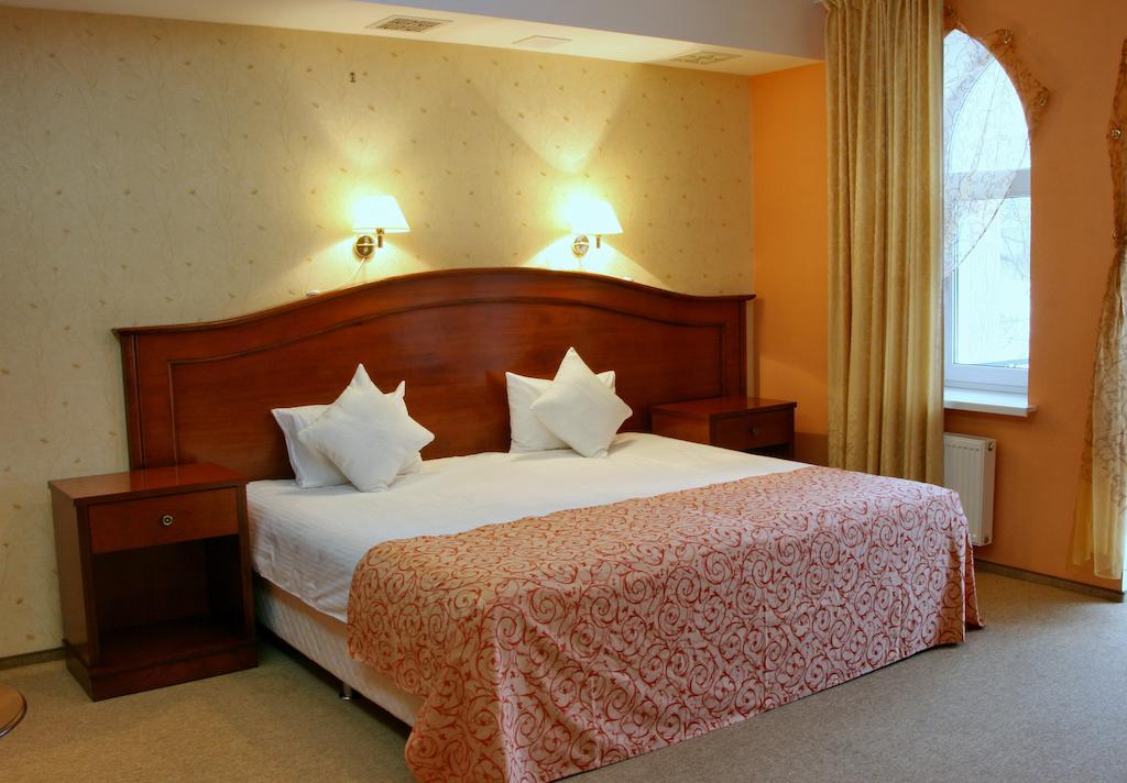 Premier Hotel Shafran Sumy Pokoj fotografie